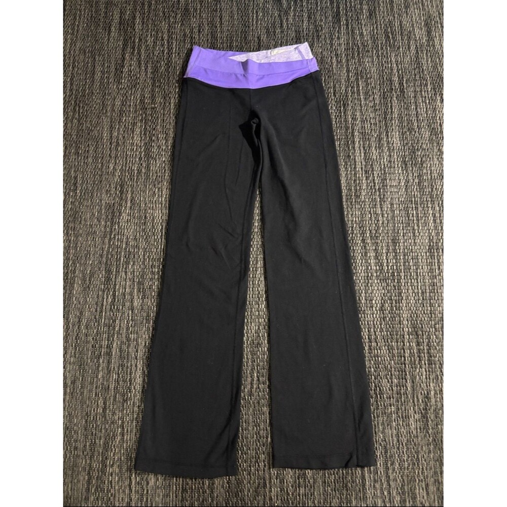 Lululemon Low Rise Purple Cross Waist Straight Leg Legging Pant Size 4